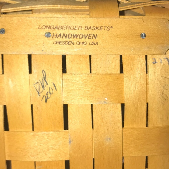 2001 Longaberger Desk Basket - Picture 3 of 5
